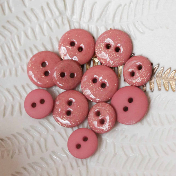 Boutons glitter deux trous | 15 mm – Image 2
